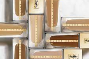 Touche Éclat Le Teint Yves Saint Laurent