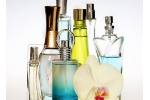 un coffret d'échantillons de parfums à gagner