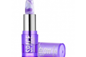 rouge à lèvres Space Glow d'Essence