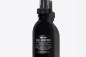 un spray démêlant OI All In One Milk de Davines