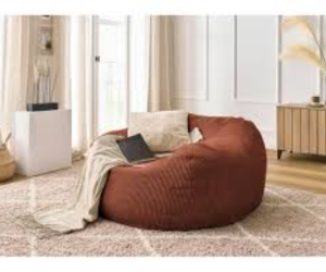 un pouf moelleux Voltaire