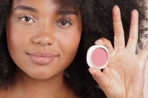 un baume blush 2 en 1 de Mademoiselle bio