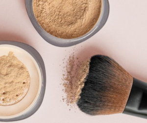 un fond de teint minéral SPF15 Mademoiselle bio