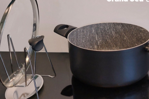 un support de couvercle Couv'Easy