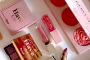 lot de produits maquillage Jozz Beauty