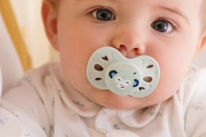 sucette anatomique Biolane