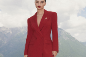 blazer Emily Ratajkowski