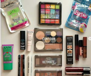 la_princesse000 superbe lot de maquillage NYX