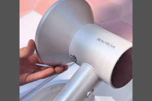 sèche-cheveux Ionis de Beautélive