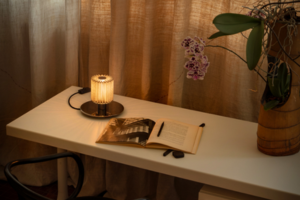 lampe à poser In The Sun de DCW Editions Paris